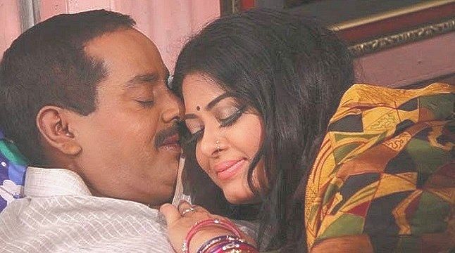 ডিপজল ও মৌসুমী। ছবি: সংগৃহীত