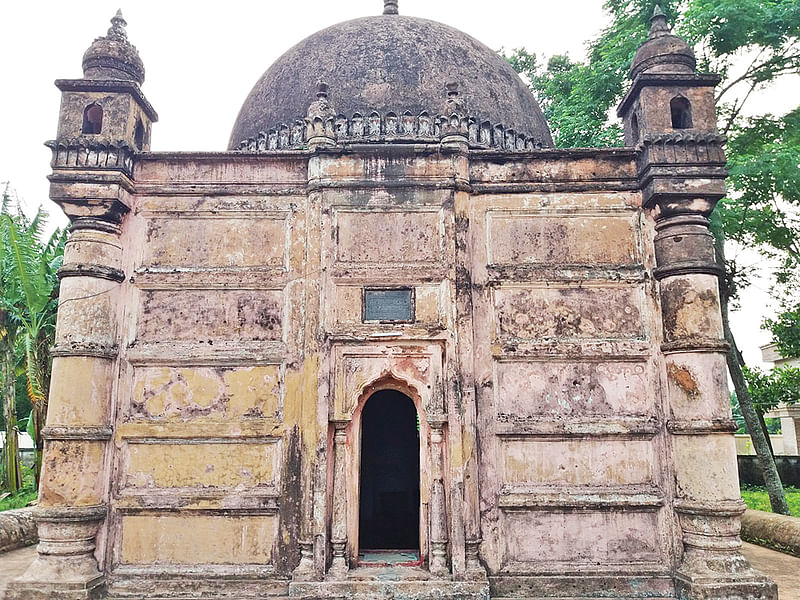 ২০০ বছরের পুরোনো ঘাগড়ালস্কর খান মসজিদ