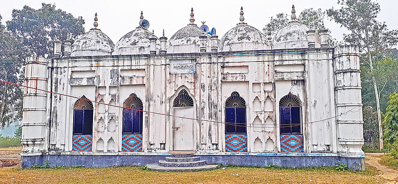 সখীপুর উপজেলার কচুয়া গ্রামের দেওয়ানবাড়ি মসজিদ