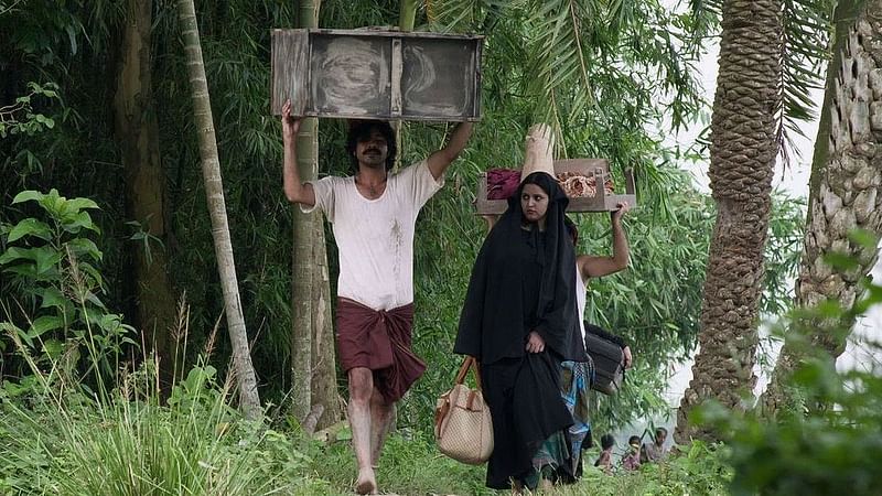 ‘গুণিন’ সিনেমার মুখ্য দুই চরিত্রে অভিনয় করেছেন শরিফুল রাজ ও পরীমনি