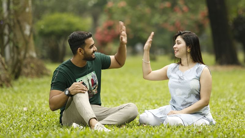 বিয়ের আগে কিছু বিষয়ে সঙ্গীর সঙ্গে আলোচনা করা জরুরি। মডেল: কোকো ও বৃষ্টি