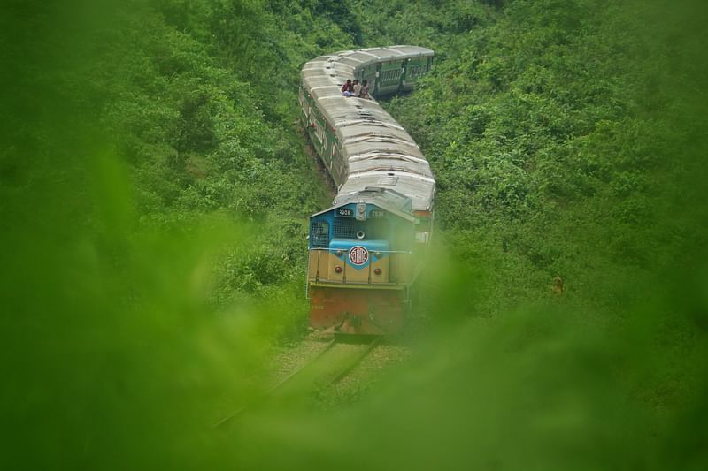 ট্রেন