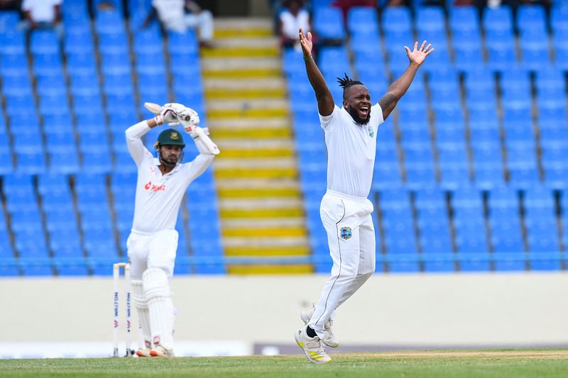 অ্যান্টিগা টেস্টে বাংলাদেশের মুখোমুখি হয়েছে ওয়েস্ট ইন্ডিজ