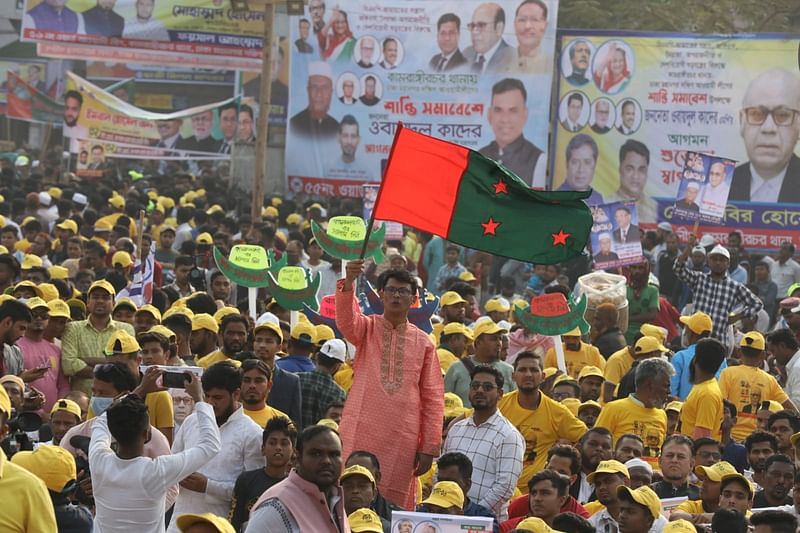 রাজধানীর কামরাঙ্গীরচরে গত ৪ ফেব্রুয়ারি আওয়ামী লীগের ‘শান্তি সমাবেশ করে। আজ শনিবার ইউনিয়ন পর্যায়ে ‘শান্তি সমাবেশ’ করবে দলটি