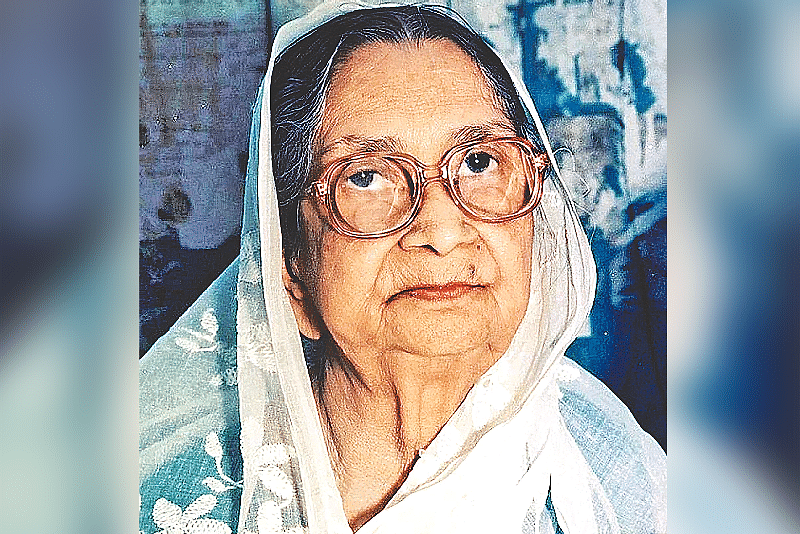 সুফিয়া কামাল (২০ জুন ১৯১১—২০ নভেম্বর ১৯৯৯)