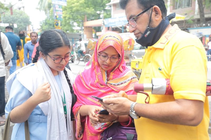 এসএসসির ফরম পূরণ শেষ আজই। ফি জমা দেওয়া যাবে আগামীকাল