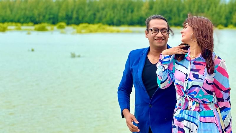 ‘ও মেয়ে’ শিরোনামে গানটি আগামী ৫ অক্টোবর মিউজিক ভিডিও আকারে ইউটিউব চ্যানেল ‘সাব্বির জামান’–এ মুক্তি পাবে