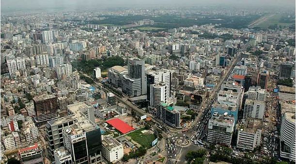 অপরাধ নিয়ন্ত্রণে রাজধানীর ৫০ থানাকে আটটি অপরাধ বিভাগে ভাগ করে কাজ করছে ঢাকা মেট্রোপলিটন পুলিশ (ডিএমপি)