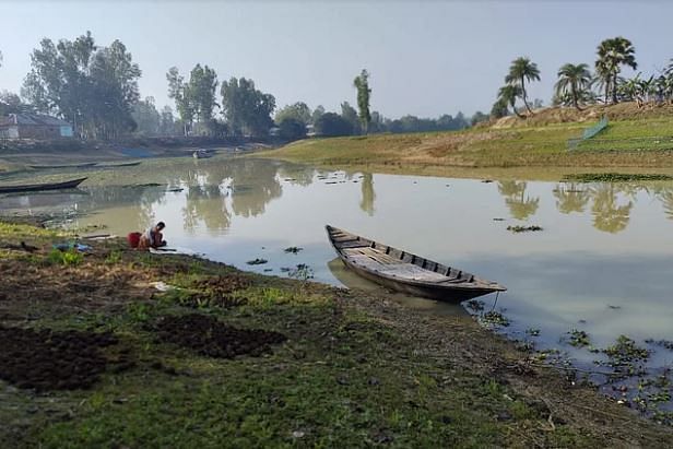 ‘দৈর্ঘ্য পরিমাপের একক মিটার, কিলোমিটার, মাইল, ক্রোশ হতে পারে। কিন্তু জাতীয় নদী রক্ষা কমিশন একর হিসেবে নদীর দৈর্ঘ্য পরিমাপ করেছে।’