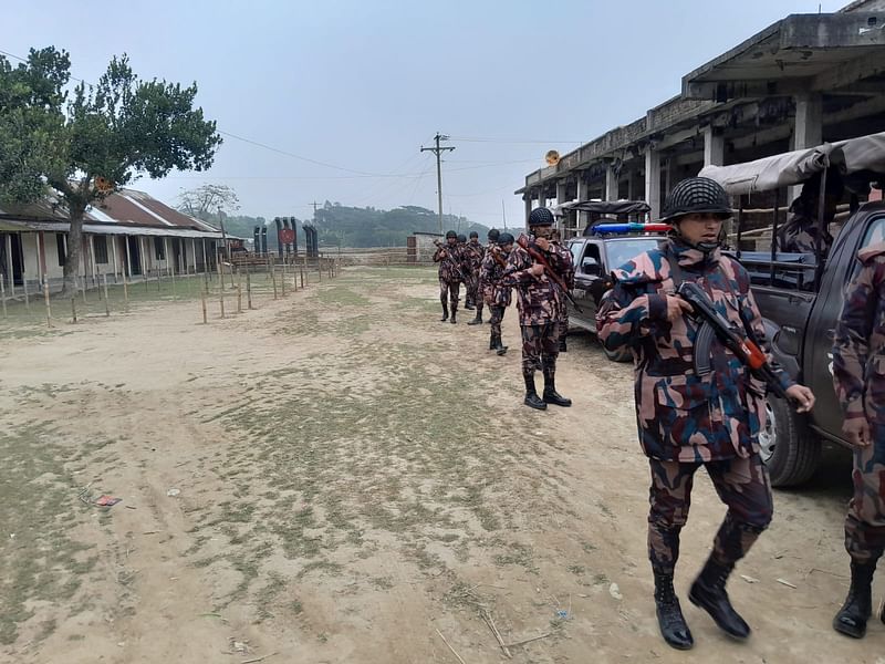 ময়মনসিংহ-৩ আসনের স্থগিত হওয়া ভালুকাপুর সরকারি প্রাথমিক বিদ্যালয় কেন্দ্রের ভোট কাল অনুষ্ঠিত হবে। ইতিমধ্যে সব ধরনের প্রস্তুতি নিয়েছে প্রশাসন। শুক্রবার দুপুরে