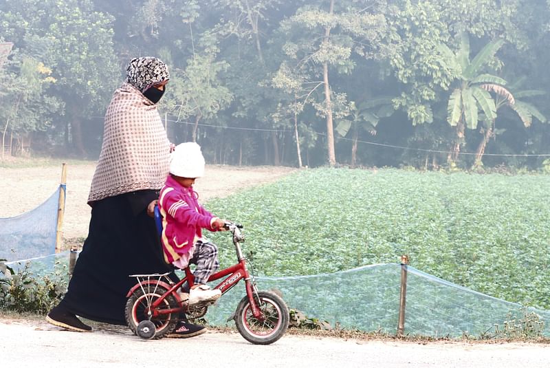 আজ থেকে কমতে পারে শীত