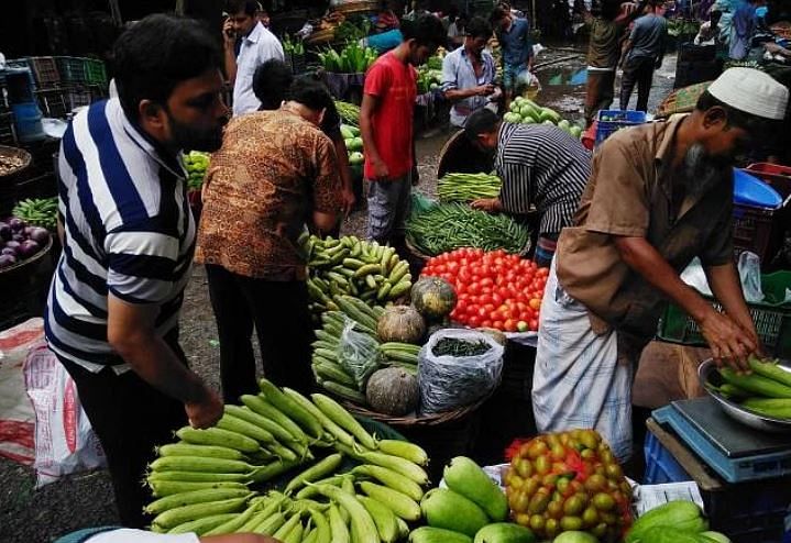 ‘পণ্য সরবরাহ যদি ঠিক থাকে, তবে রমজানে কেন দাম বাড়বে বা বাড়ে?’