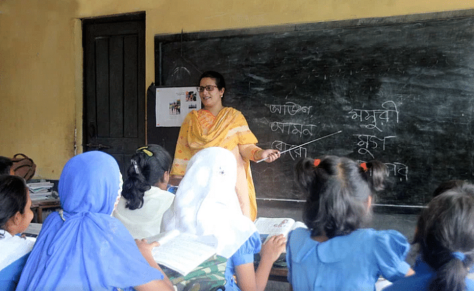 সাধারণের মধ্যে এ ধারণা রয়েছে, বাংলা মাতৃভাষা হওয়ার কারণে আমরা বাংলার প্রতি যথেষ্ট যত্নশীল নই।