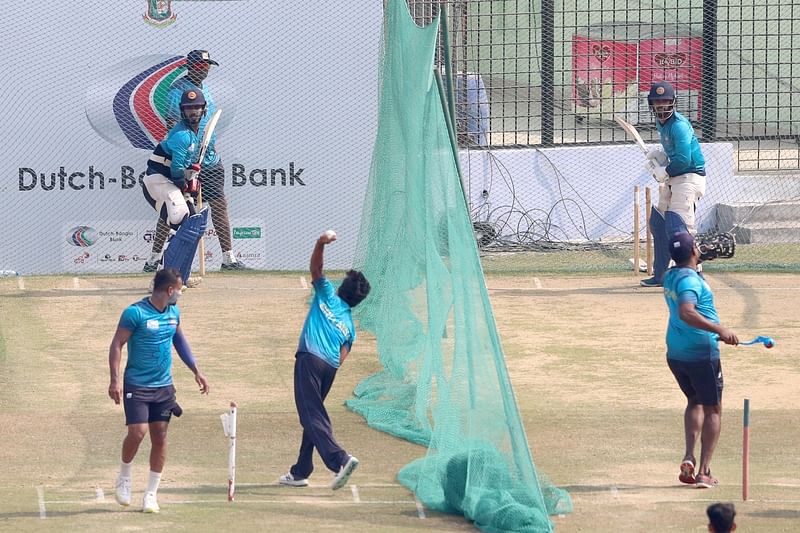 চট্টগ্রামের জহুর আহমেদ চৌধুরী স্টেডিয়ামে অনুশীলনে শ্রীলঙ্কা দল