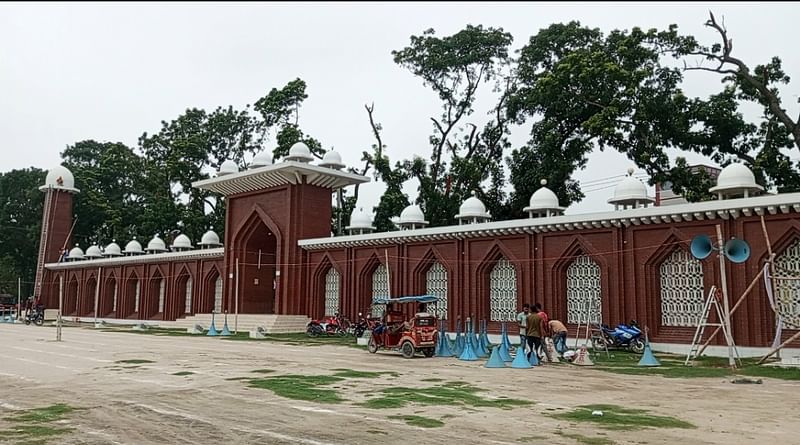 প্রস্তুত দেশের অন্যতম বৃহৎ দিনাজপুরের ঐতিহাসিক গোর-এ-শহীদ বড় ময়দান। গতকাল শনিবার সকালে