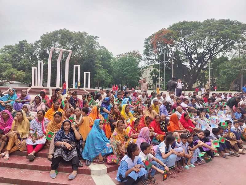 উচ্ছেদের সিদ্ধান্তের প্রতিবাদে হরিজন সম্প্রদায়ের সমাবেশ ও মানববন্ধন। কেন্দ্রীয় শহীদ মিনার, ঢাকা। ২০ জুন