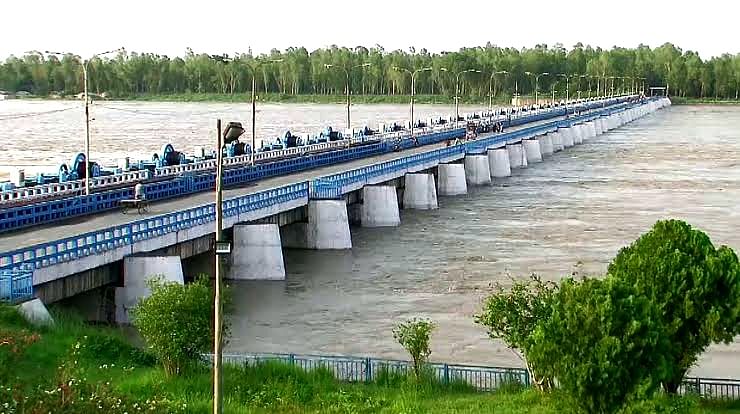 পশ্চিমবঙ্গের জলপাইগুড়ির গজলডোবার তিস্তা ব্যারেজ