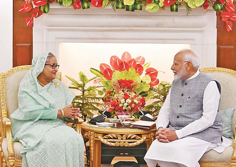 প্রধানমন্ত্রী শেখ হাসিনা ও ভারতের প্রধানমন্ত্রী নরেন্দ্র মোদি শনিবার নয়াদিল্লির হায়দরাবাদ হাউসে  বৈঠক করেন