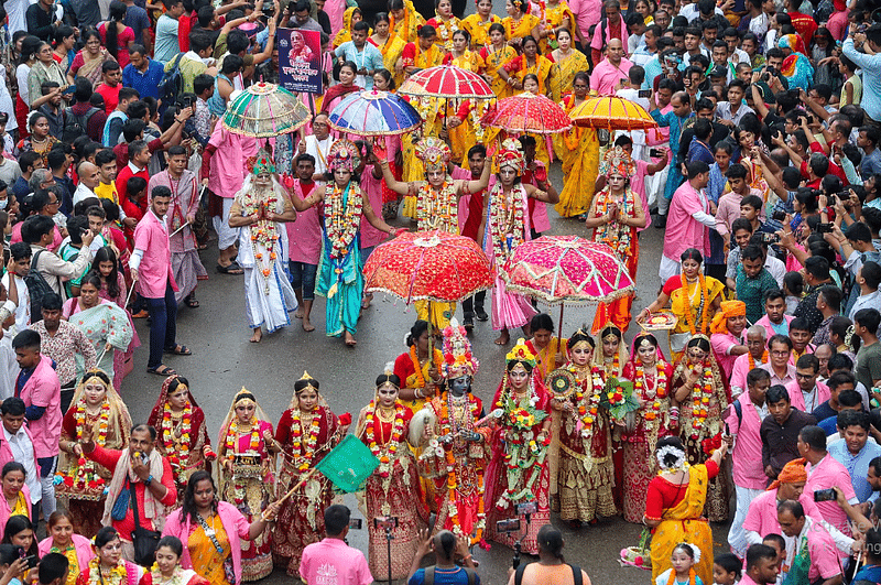 বর্তমানে বাংলাদেশের ৬৪টি জেলাসহ পৃথিবীর প্রায় সব বড় শহরে রথযাত্রা আড়ম্বরের সঙ্গে উদ্‌যাপিত হয়।