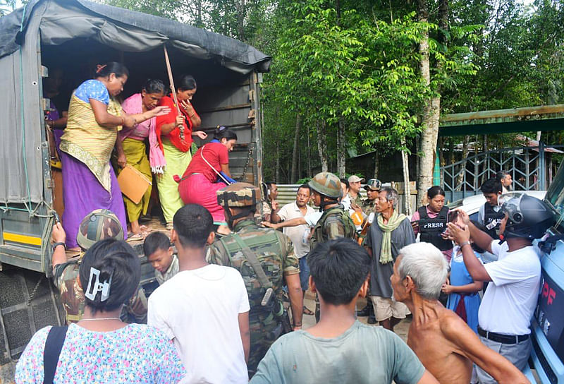 মণিপুর রাজ্যে সহিংসতায় গৃহহারা মেইতেই সম্প্রদায়ের মানুষকে পুনর্বাসনে সহায়তা করা হচ্ছে। ৬ আগস্ট