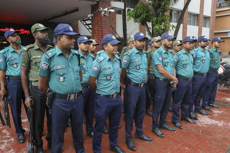 কর্মবিরতি প্রত্যাহার করে কাজে যোগ দিয়েছে পুলিশ