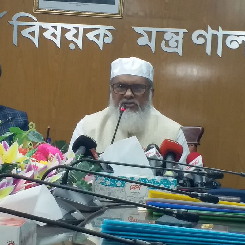 সচিবালয়ে ব্রিফিংয়ে ধর্ম উপদেষ্টা আ ফ ম খালিদ হোসেন। আজ ১২ আগস্ট