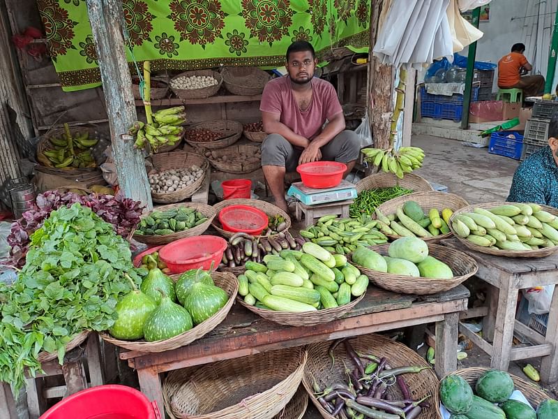 এক সপ্তাহের ব্যবধানে গাইবান্ধা জেলার বিভিন্ন হাট-বাজারে পেঁয়াজসহ বিভিন্ন প্রকার সবজির দাম কমেছে