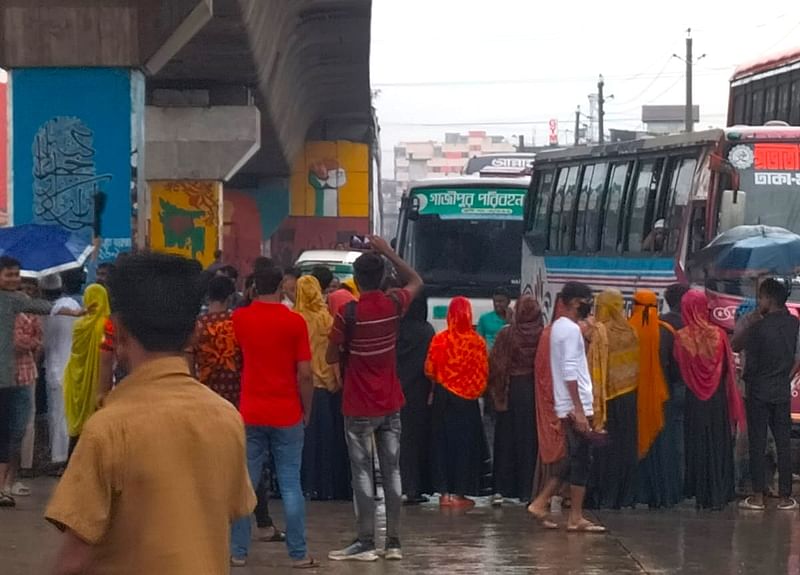 ঢাকা-ময়মনসিংহ মহাসড়ক অবরোধ করে বিক্ষোভ করেছেন চাকরিপ্রত্যাশীরা। আজ মঙ্গলবার সকাল সাড়ে ৯টার দিকে টঙ্গীর সাতাইশ এলাকায়