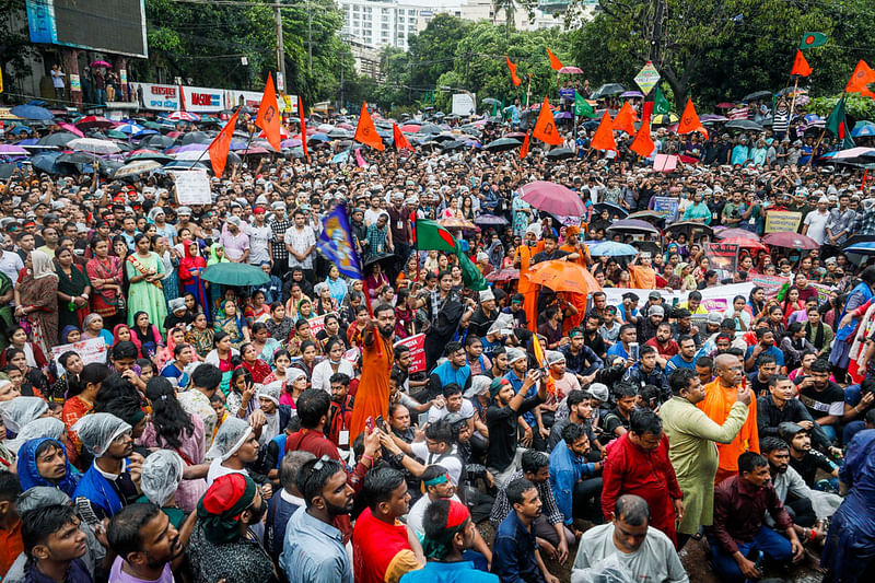 সংখ্যালঘুদের ওপর নির্যাতনের বিচারসহ আট দফা দাবিতে চট্টগ্রামে বিক্ষোভ সমাবেশ করে সম্মিলিত সনাতনী সমাজ-বাংলাদেশ। আজ বিকেল সাড়ে চারটায় নগরের জামালখান এলাকায়