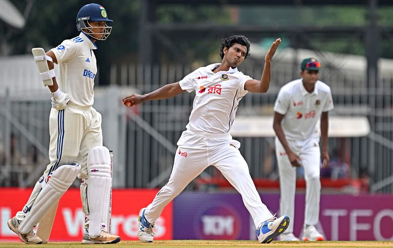 চেন্নাই টেস্টের প্রথম দিন ৪ উইকেট নিয়েছেন হাসান মাহমুদ