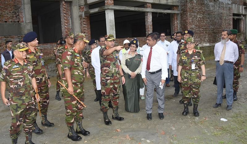 ৩৩ পদাতিক ডিভিশন ও কুমিল্লা এরিয়া পরিদর্শনে সেনাবাহিনী প্রধান জেনারেল ওয়াকার-উজ-জামান