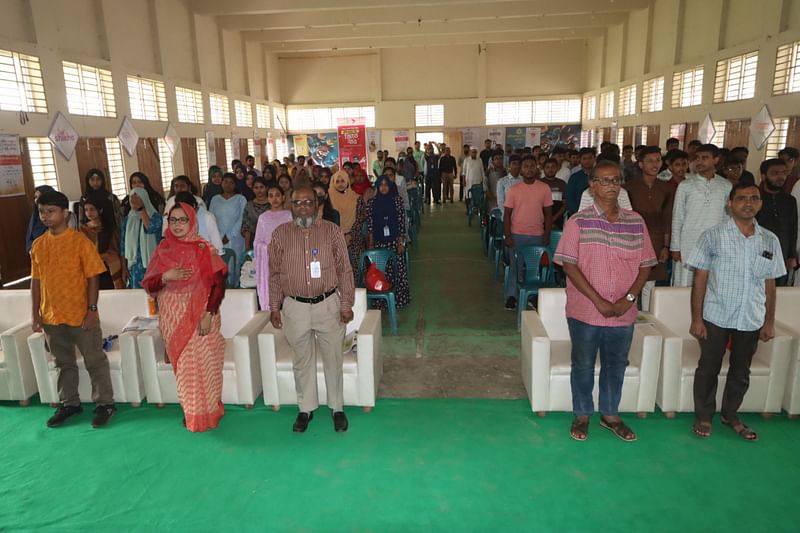 শরীয়তপুর পৌরসভা মিলনায়তনে আজ মঙ্গলবার এসএসসি ও সমমানের পরীক্ষায় জিপিএ–৫ প্রাপ্ত কৃতী শিক্ষার্থীদের নিয়ে অনুষ্ঠানের আয়োজন করা হয়