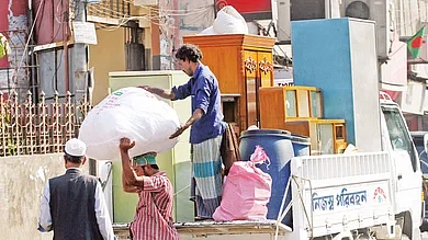 বাসা বদলের সময় নানা রকম ঝামেলা দেখা দিতে পারে