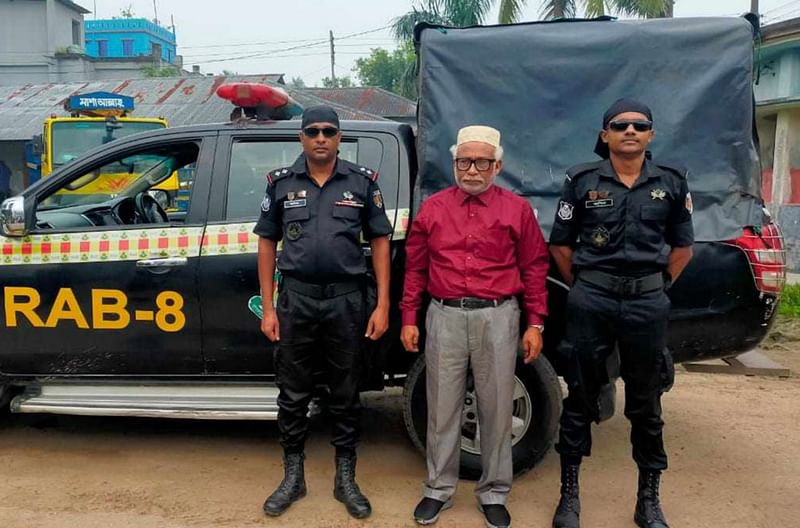 সহিংসতা ও বিস্ফোরক দ্রব্যের তিন মামলায় গ্রেপ্তার খুলনা-৬ আসনের সাবেক সংসদ সদস্য রশীদুজ্জামান