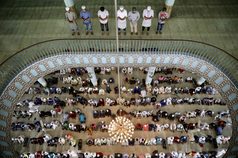 Muslims attend Friday prayers at Baitul Mukarram National Mosque amid concerns about the spread of coronavirus infection in Dhaka, on 20 Mar, 2020.