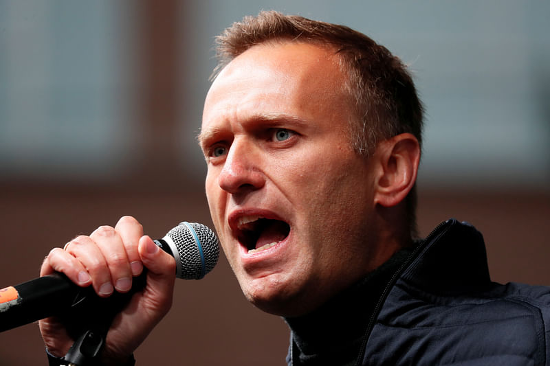 Russian opposition leader Alexei Navalny delivers a speech during a rally to demand the release of jailed protesters, who were detained during opposition demonstrations for fair elections, in Moscow, Russia, 29 September 2019.