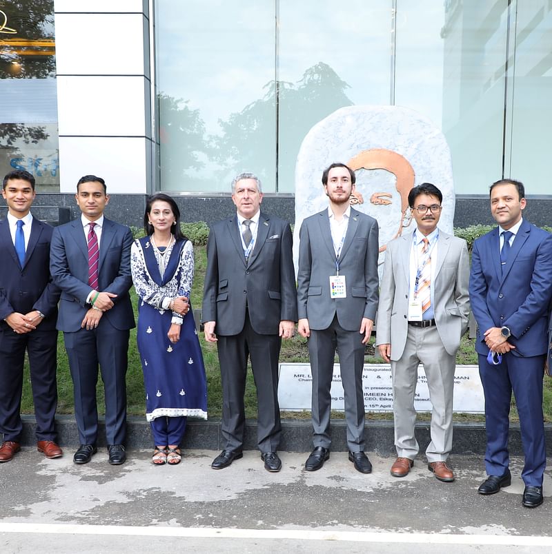 Ambassador of Brazil to Bangladesh, Joao Tabajara de Oliveira Junior, (4th from left) visited the manufacturing facilities of Eskayef Pharmaceuticals Limited. By his side is Simeen Rahman, Group CEO of Transcom Limited and Managing Director and CEO of Eskayef Pharmaceuticals Ltd. They are joined by Eskayef officials and guest. 
Tongi, 21 October 2020.