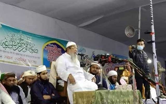 All statues will be torn down, warns Hefazat-e-Islam chief Junaid Babunagari