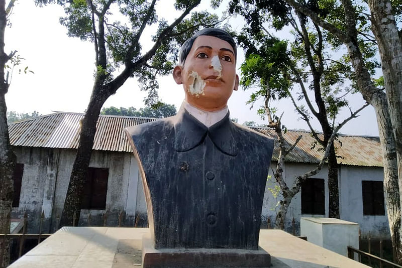 Sculpture of Bagha Jatin vandalised in Kushtia