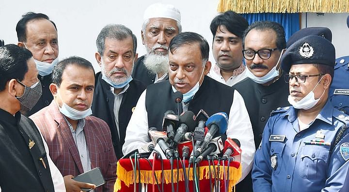 Home Minister Asaduzzaman Khan talks with journalists after the inauguration of newly constructed office of Chittagong district police super at Gate 2 area of the city’s Sholasahar on Friday noon.