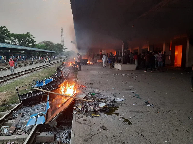 Protesters set fire on Brahmanbaria railway station on Friday