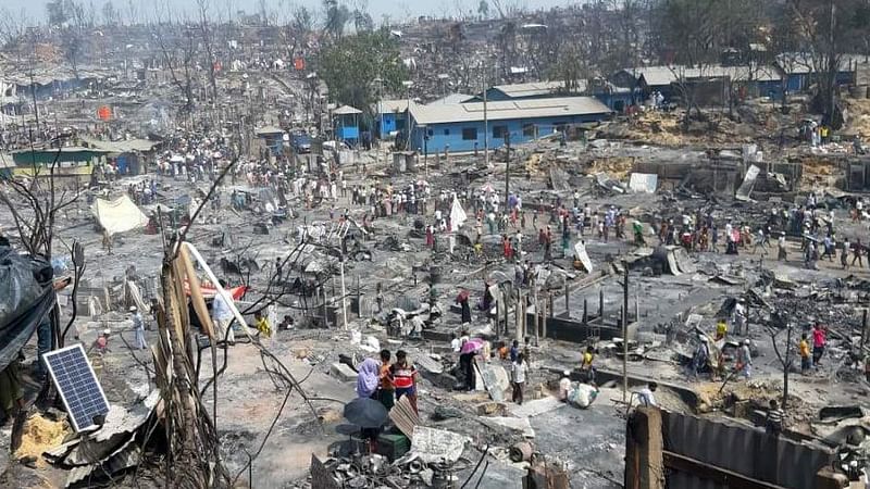 Devastating fire destroys thousands house at Balukhali Rohingya Camp in Ukhiya, Cox's Bazar