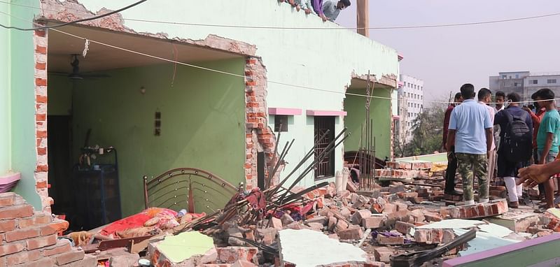 Wall of the apartment damaged because of the explosion in Paschim Talla area, Narayanganj on 23 April 2021