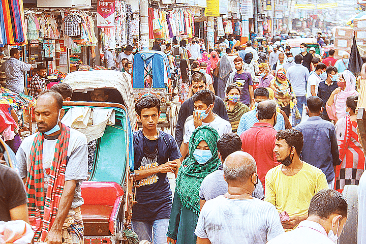 Scene from a street in Khulna where no one is bothered about masks and other health guidelines despite an alarming increase in the spread of Covid-19