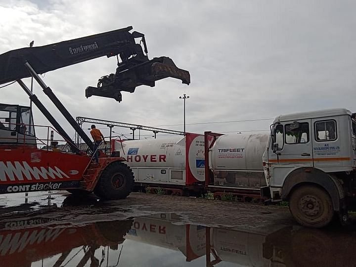 200 tonnes of medical oxygen is being sent to Bangladesh from India by the special train service Oxygen Express