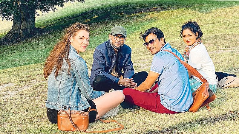 Michael Megan, Mostofa Sarwar Farooki, Nawazuddin Siddiqui and Nusrat Imrose Tisha during the shooting of ‘No Land′s Man’.