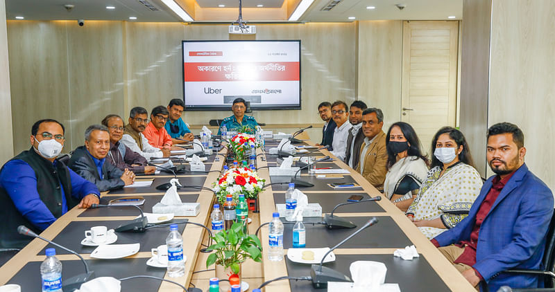 Prothom Alo and Uber Bangladesh organises a roundtable on 'Unnecessary horns: Cause of harm to health and economy' at the Prothom Alo office in Karwan Bazar on Tuesday