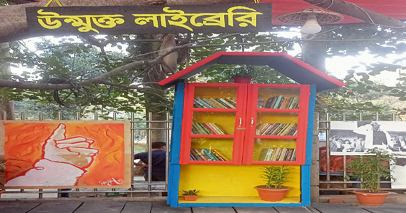 An unauthorised makeshift library has recently sprung up on the DU campus raising controversies