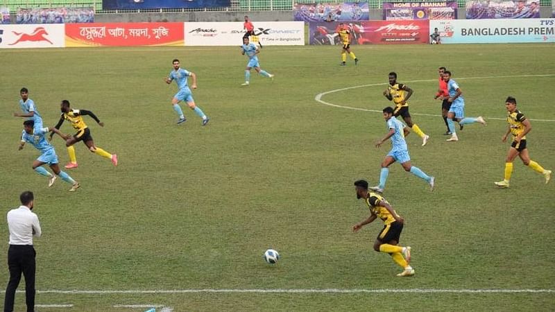 Players of Dhaka Abahani and Saif sporting during the BPL match on 6 March Sunday at Sylhet District Stadium in Sylhet