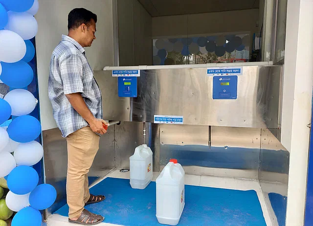 Water booth at Lakshmipur intersection in Rajshahi city. The water costs 80 paisa per litre